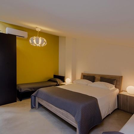 La Scivola Rooms Aci Castello Dış mekan fotoğraf
