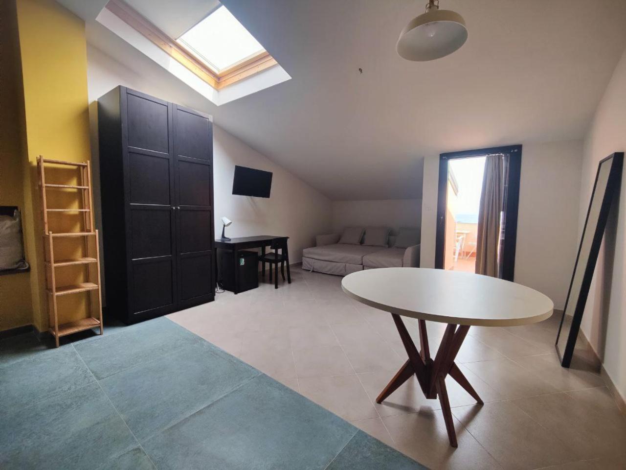 La Scivola Rooms Aci Castello Dış mekan fotoğraf